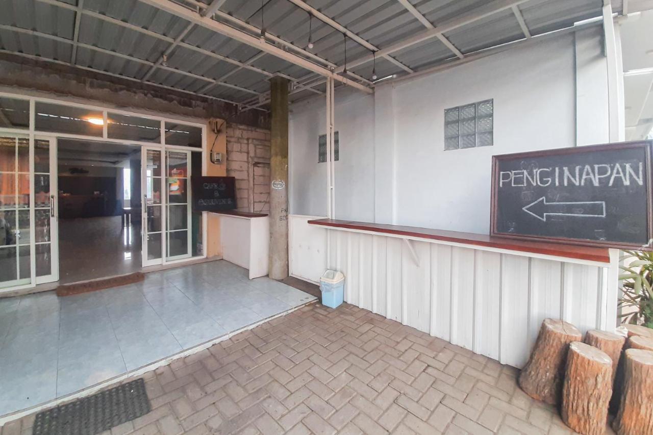 Delvia Bromo Homestay Mitra Reddoorz Pasuruan Zewnętrze zdjęcie