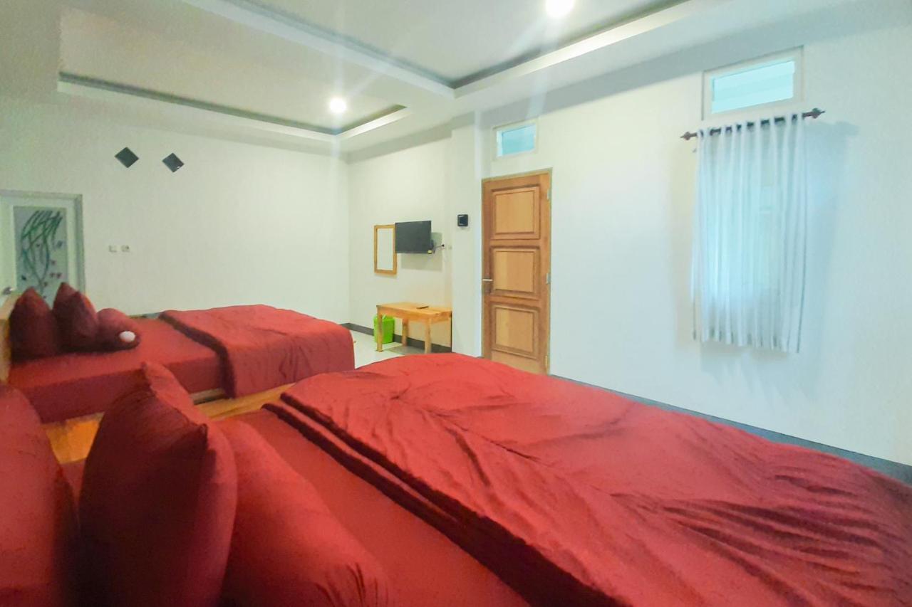 Delvia Bromo Homestay Mitra Reddoorz Pasuruan Zewnętrze zdjęcie