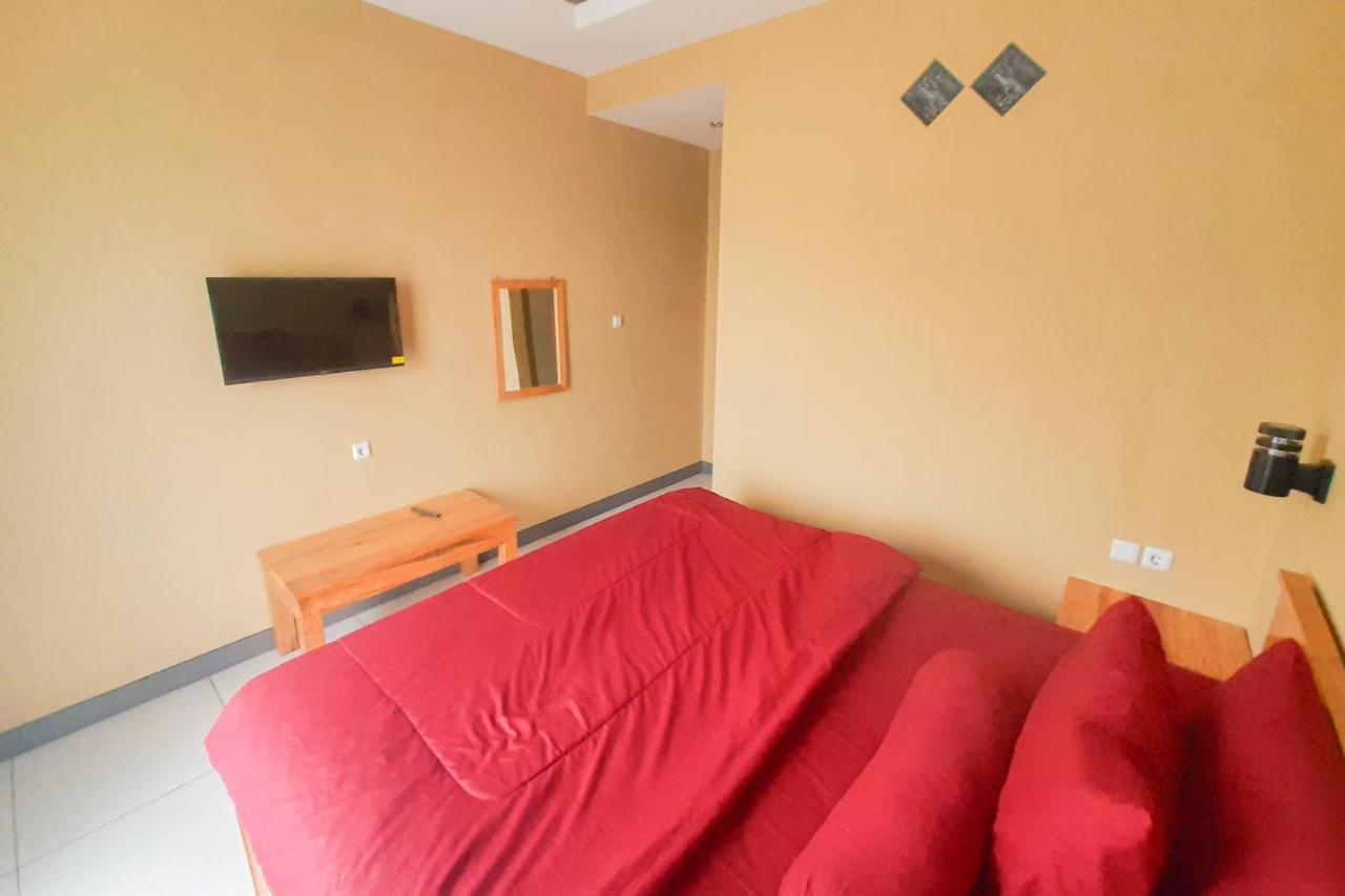 Delvia Bromo Homestay Mitra Reddoorz Pasuruan Zewnętrze zdjęcie